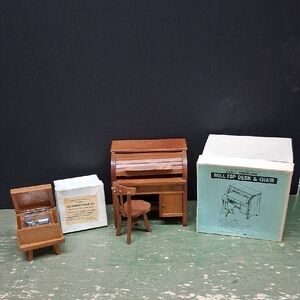 Doll House Shackman Miniature Furniture Hand Crafted Roll Top Desk & Chair/Boxed